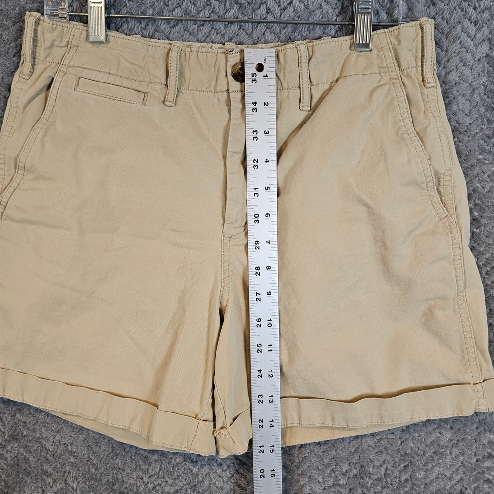 GAP Womens 5 Inch Khaki Shorts Tan Beige Chino Cuffed‎ Size 8 - Picture 3 of 6